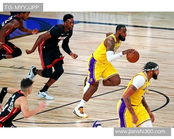 2020年NBA总决赛第三场湖人对热火精彩回放与赛后分析